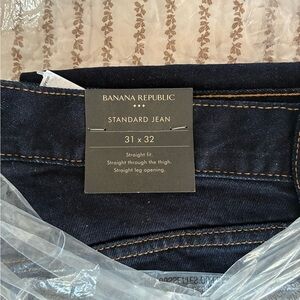 Banana Republic men’s Navy Straight Leg Jeans